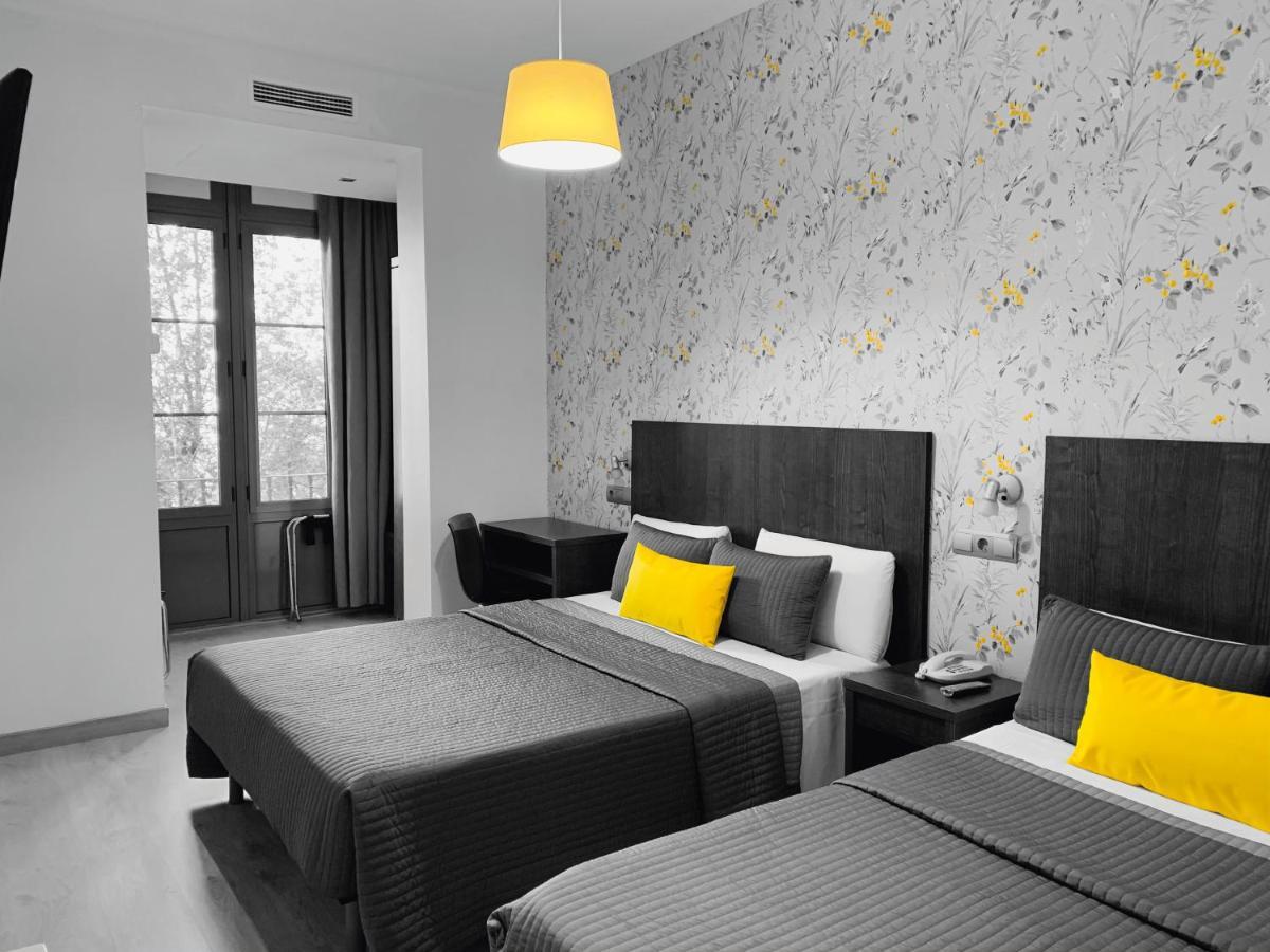 Ciudad Condal Hostal - Paseo De Gracia Barcelona Ngoại thất bức ảnh